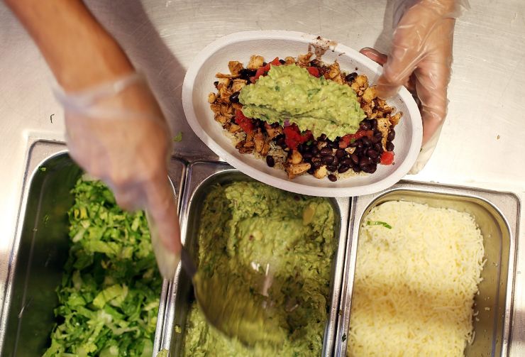 Chipotle wants you to try its new diet bowls, so you’ll sign up for its app