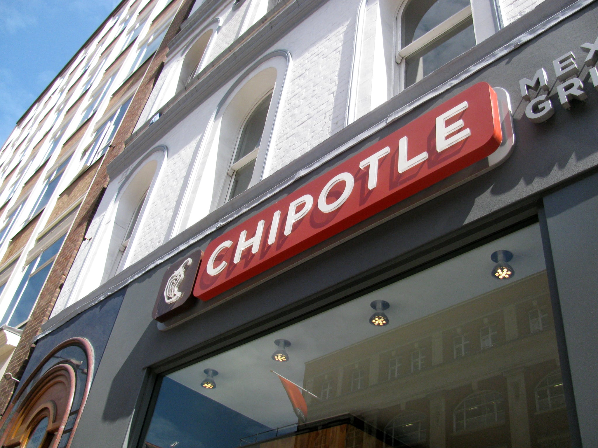 Here's How to Build the Perfect Paleo-Friendly Bowl at Chipotle