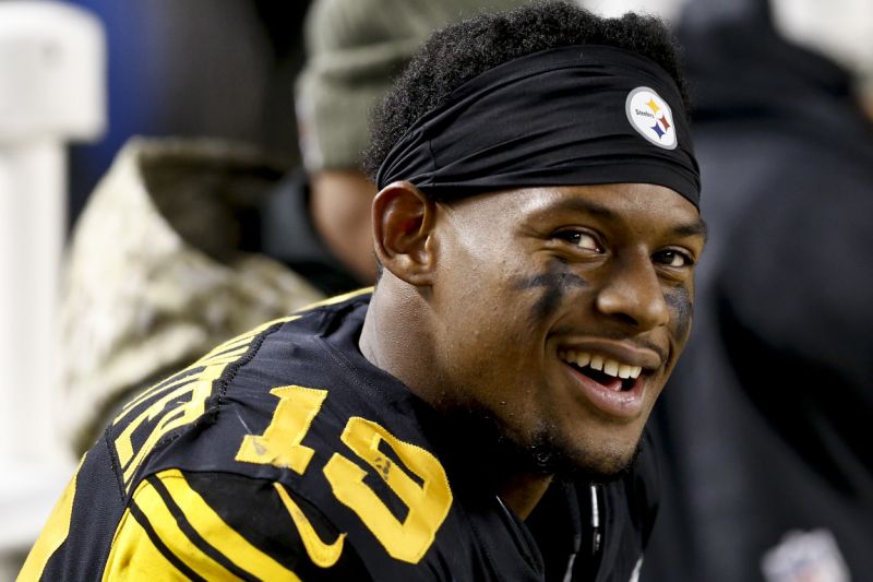 Hot or Not? Steelers' JuJu Smith-Schuster has Chipotle-themed cleats
